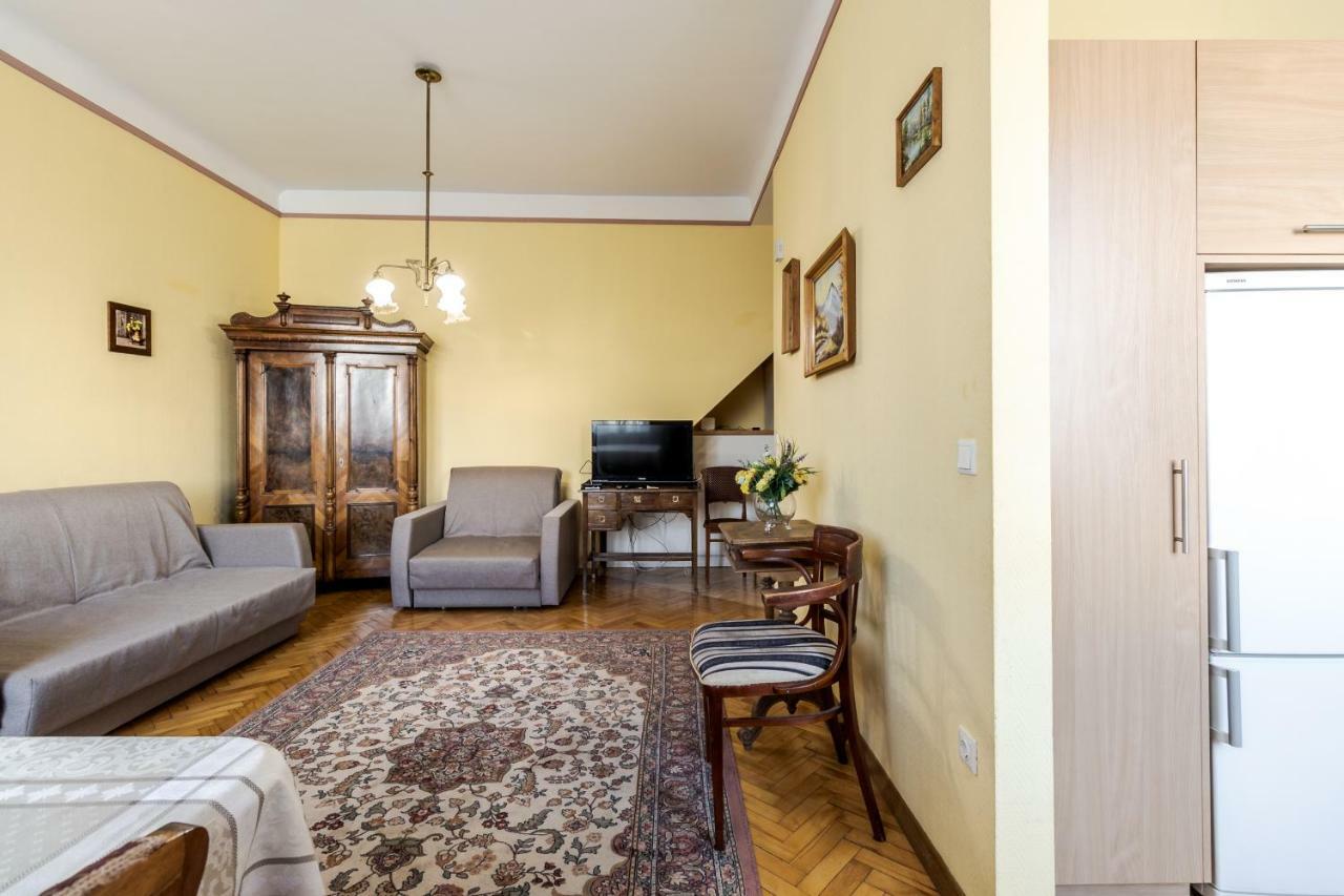 George Apartment إلفيف المظهر الخارجي الصورة