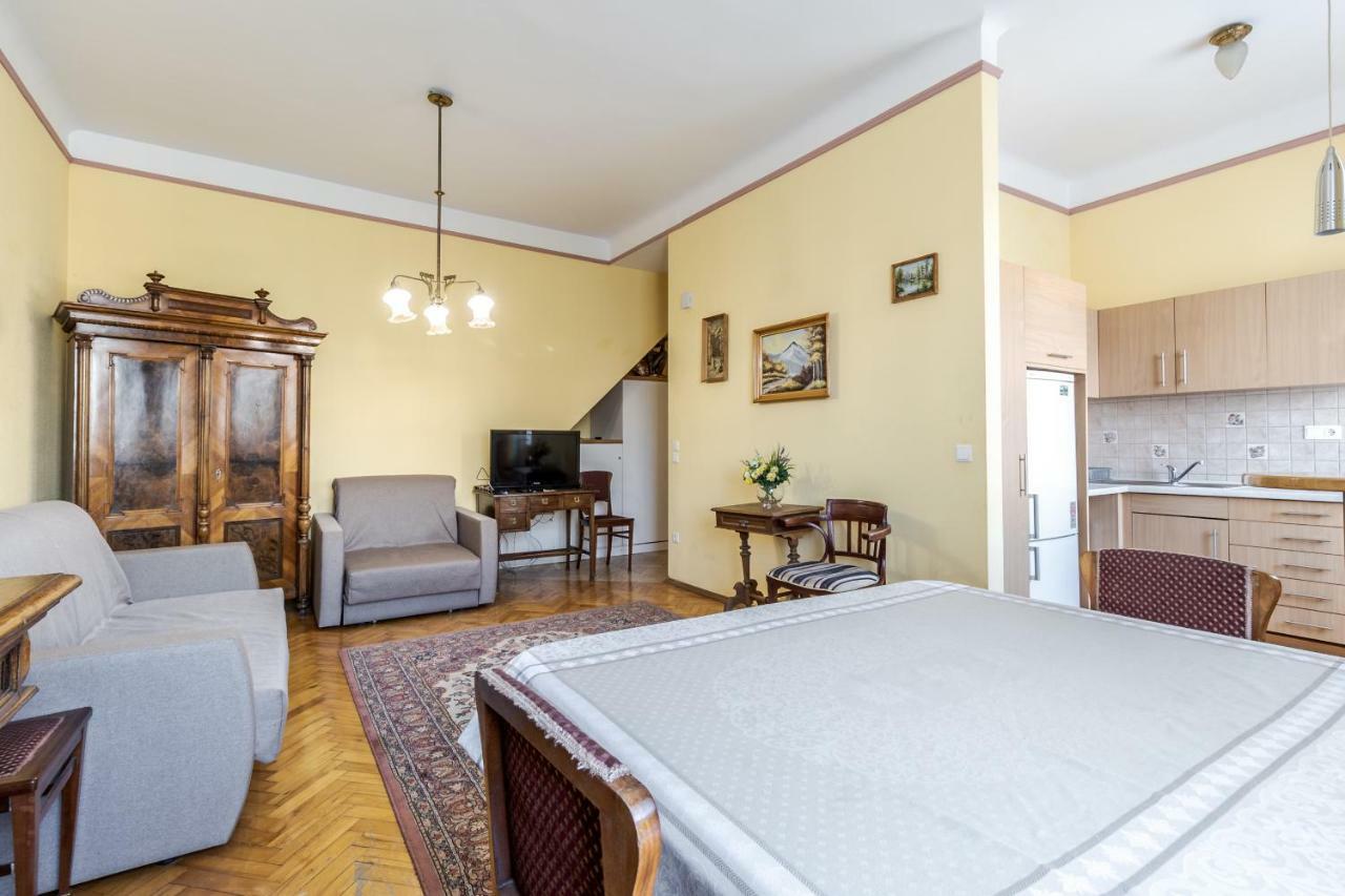 George Apartment إلفيف المظهر الخارجي الصورة
